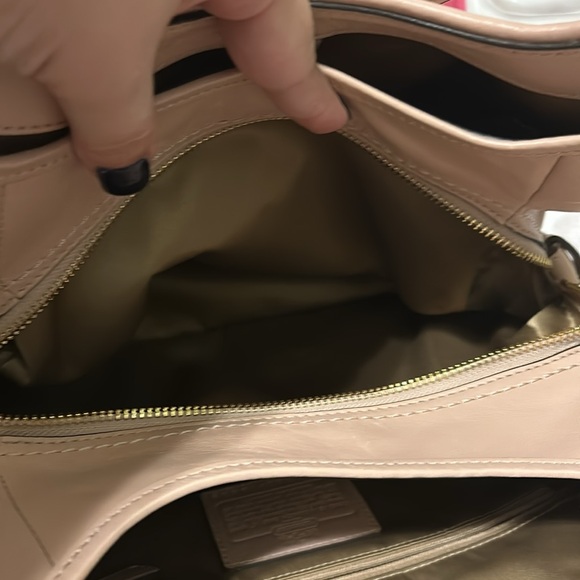 Special Edition Cutout Blush Coach Bag - Picture 6 of 11